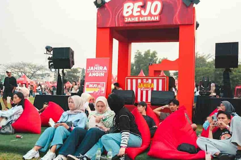 Musik, Kebersamaan, dan Hangatnya Jahe Merah, Keseruan Bejo Jahira Land di Koplove Fest Vol. 4