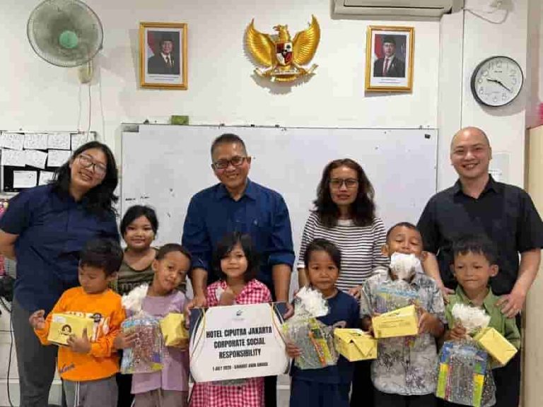 Hotel Ciputra Jakarta Gelar Kegiatan Corporate Social Responsibility Bersama Sahabat Anak Grogol dan Wisma Berea Kedoya
