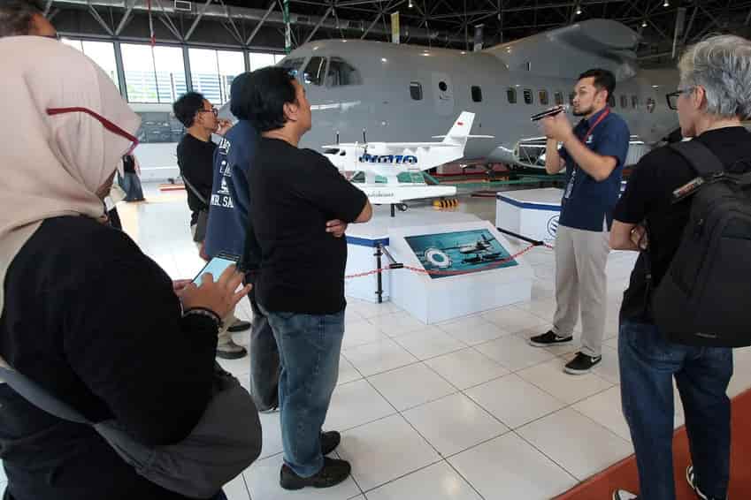 Sindikasi Media Network Kunjungi PT Dirgantara Indonesia