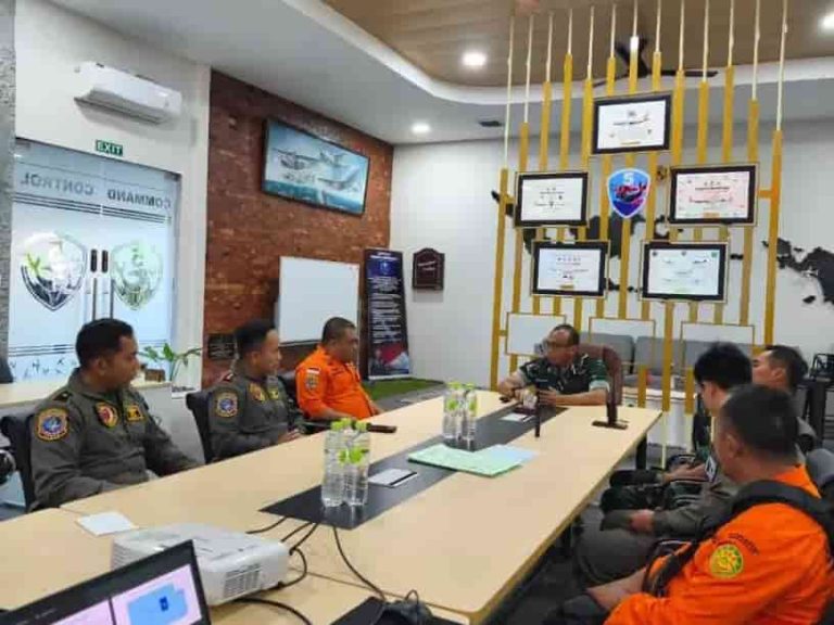 Lanud Sultan Hasanuddin Kerahkan Boeing 737 Skadron Udara 5 Bantu Pencarian KLM Nurul Salsa di Perairan Selayar