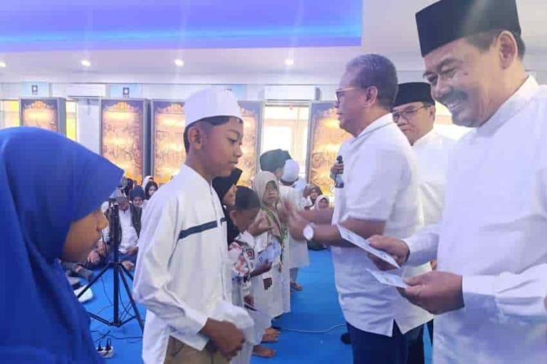 HUT ke-28 PAN, Anak Yatim Titipkan Harapan di Rumah PAN Jawa Timur