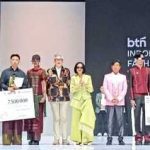 Poppy Dharsono Berpose bersama Pemenang BTN Indonesia Fashion Week 2026