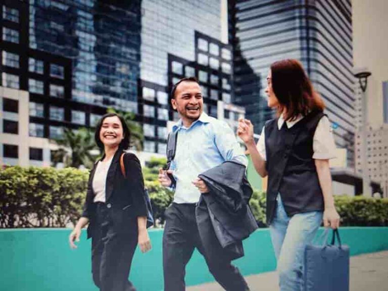 81 Tahun Indonesia Merdeka, Sudah Benarkah Kita Merdeka Finansial?