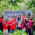 Perkuat Komitmen Keberlanjutan di Hari Mangrove Sedunia, Prudential Indonesia Tanam 5.500 Mangrove