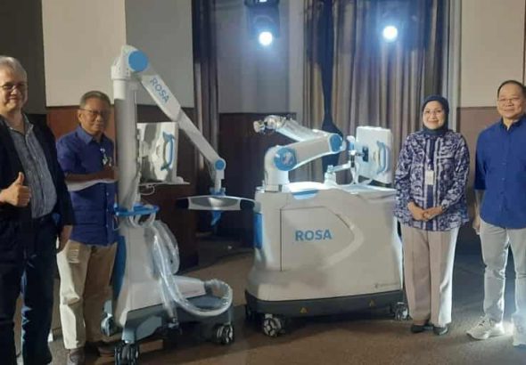 RS Premier Bintaro Perkenalkan ROSA, Teknologi Robotik Pendukung Operasi Lutut