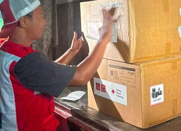 UNIQLO Salurkan Bantuan untuk Pemulihan Warga Terdampak Bencana di Flores & Lombok