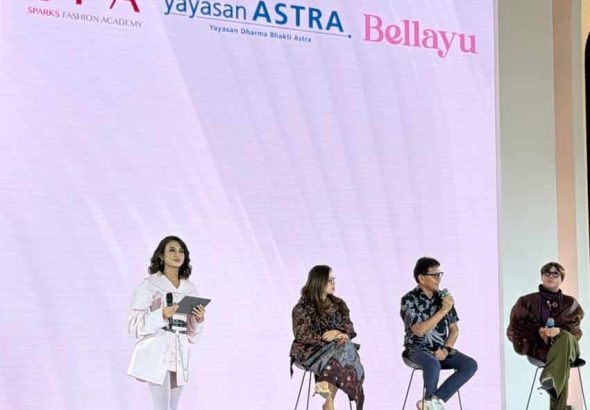 Yayasan Astra YDBA Hadirkan 5 UMKM Fashion Binaan di Fashion Nation 2026, Angkat Tenun Manggarai Barat ke Panggung Fashion Modern