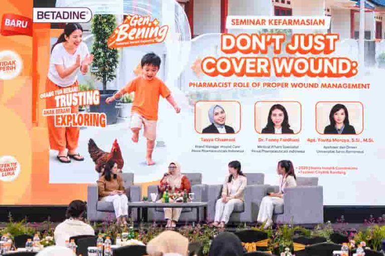 Betadine Clear Liquid Hadir untuk Perkuat Kesiapsiagaan Perawatan Luka bersama Apoteker di Momentum World First Aid Day