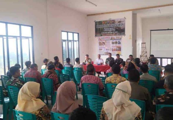 Mitigasi Karhutla , Camat Kayan Hilir : Kami Butuh Jalan, Listrik dan Internet