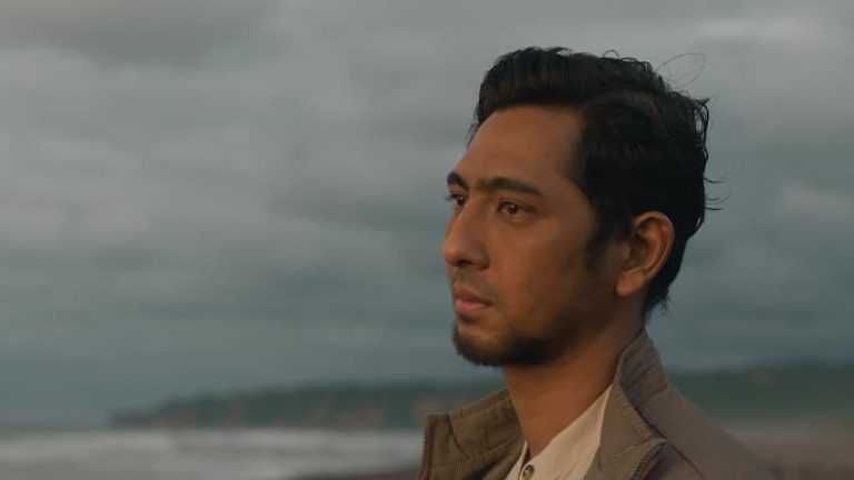 Arya Saloka Deg-Degan Baca Al-Qur’an, Ternyata Sudah Pendalaman Jadi Ustaz Duluan Sebelum Main Film Munafik: Melawan Iblis