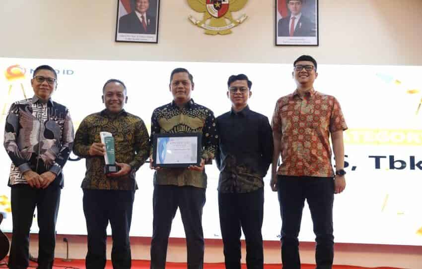 United Tractors Soroako Raih Best National Contractor PT Vale Indonesia