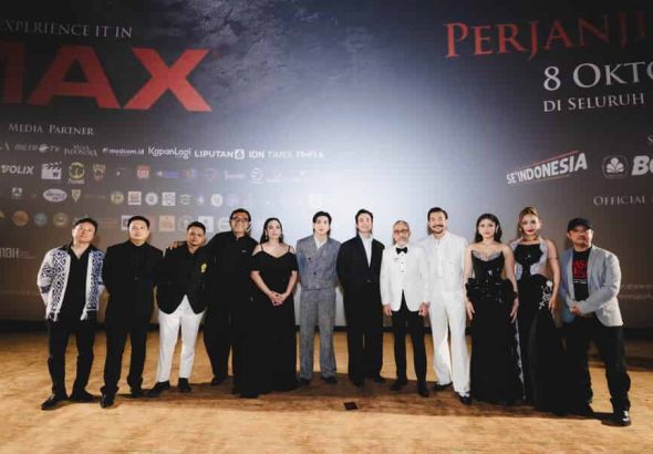 Film Kuasa Gelap: Perjanjian Darah Jadi Film Nomor 1 & Terlaris Saat Ini! Muncul Fenomena Group Booking Bioskop