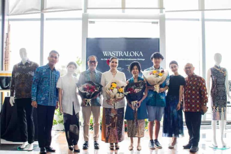 Wastraloka Hadirkan Perpaduan Fashion, Kuliner, dan Inklusivitas di Vertu Harmoni Jakarta