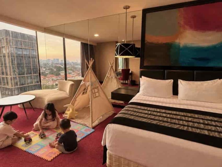 Kini Cosmo Amaroossa Jakarta Menghadirkan Program “Kids Tent Stay”