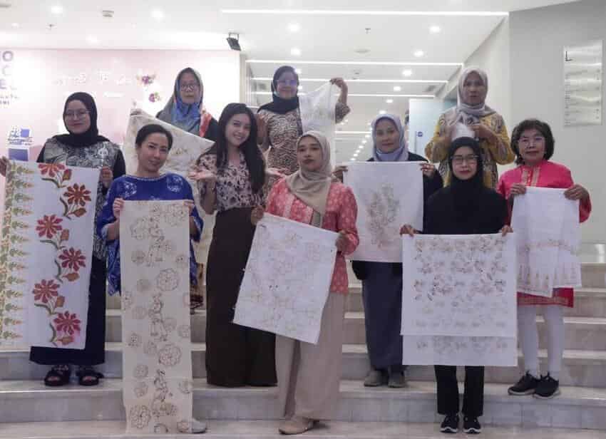 Kreasikan Gaya Lewat Seni Tradisi: Novotel Jakarta Cikini Rayakan Hari Batik